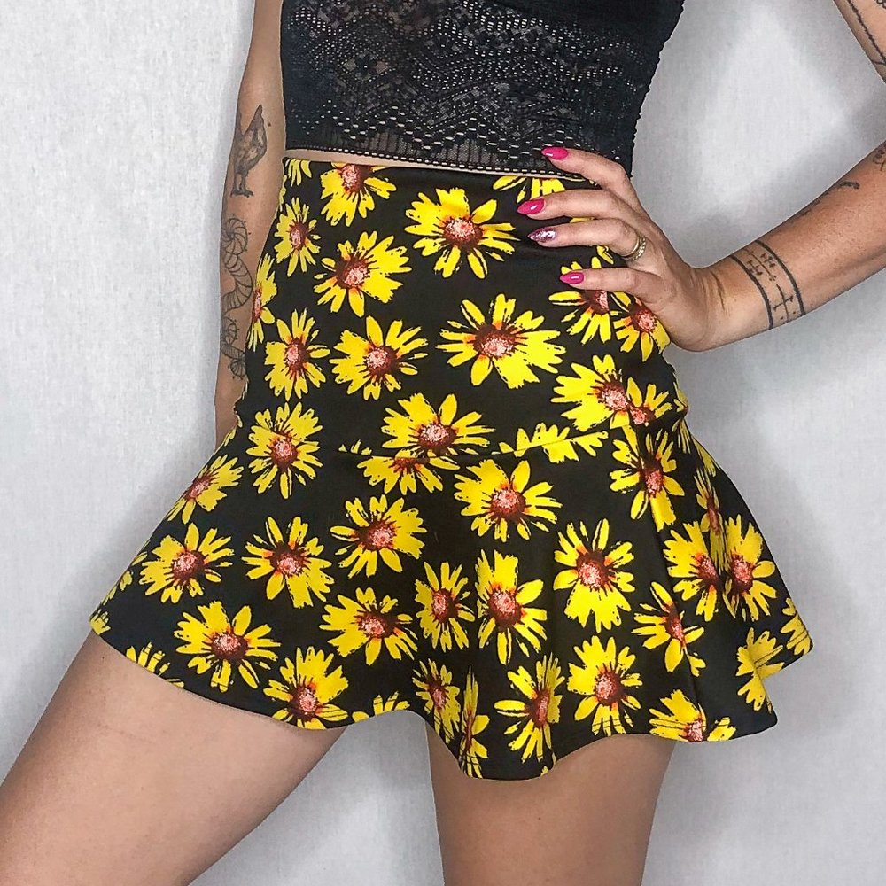 Daisy Sunflower Flare Mini Skirt